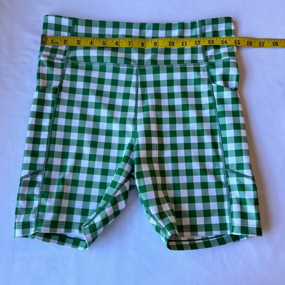 Tuckernuck Tnuck Sport Green Sport Trellis Gingham 6 in Ava Bike Shorts - Picture 6 of 11